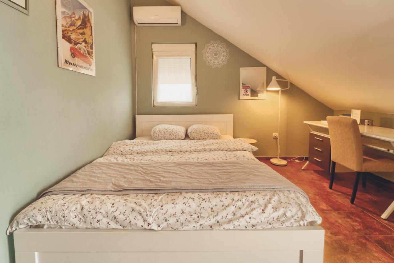Q Podgorica Beds,Rooms And More Ngoại thất bức ảnh