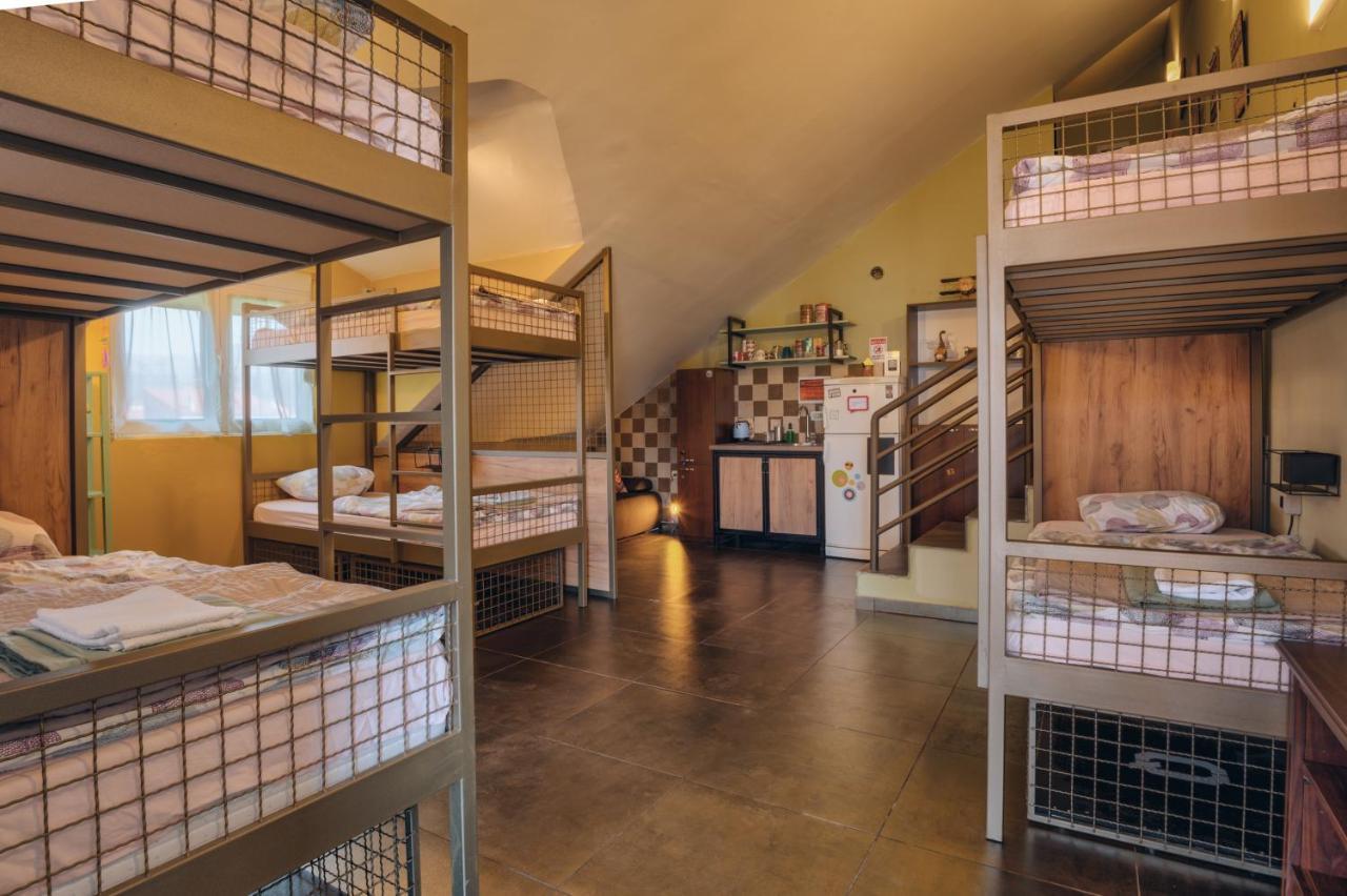 Q Podgorica Beds,Rooms And More Ngoại thất bức ảnh