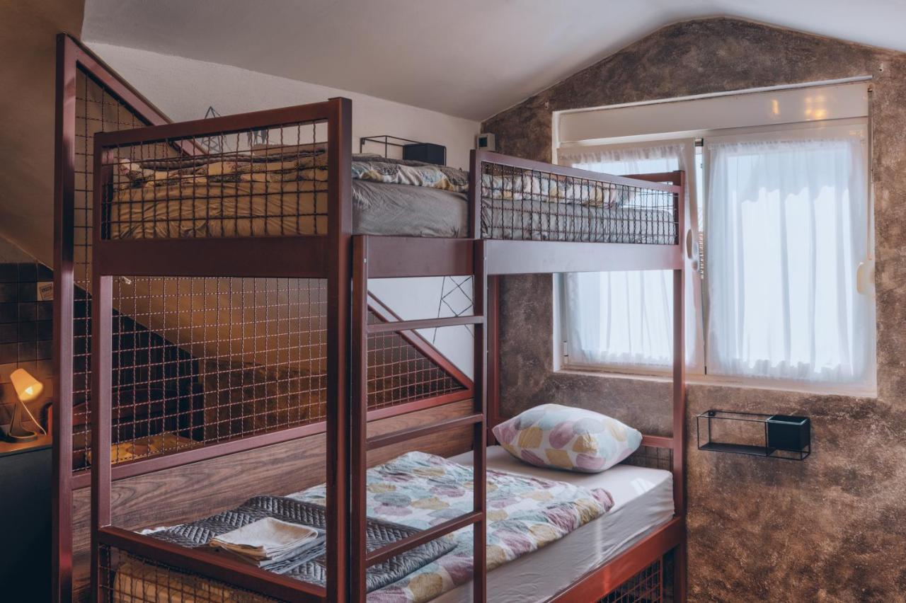 Q Podgorica Beds,Rooms And More Ngoại thất bức ảnh