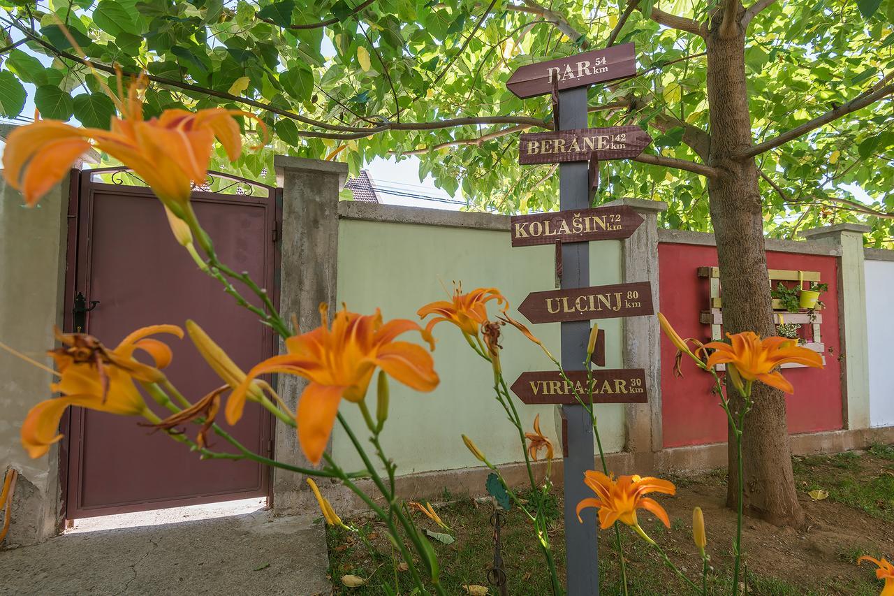 Q Podgorica Beds,Rooms And More Ngoại thất bức ảnh